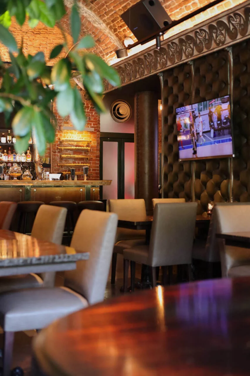 Малый зал Лига пап