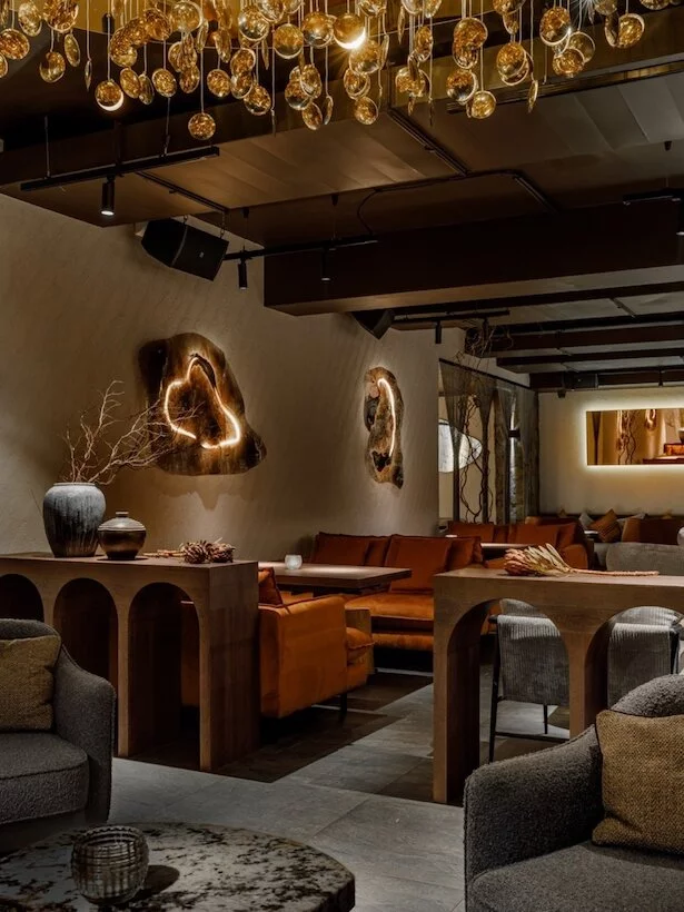 Интерьер/Экстерьер/Банкетная зона/Бар/Стол для двоих/Вход/Главный зал/Lounge зона бар Лед и пламя фото