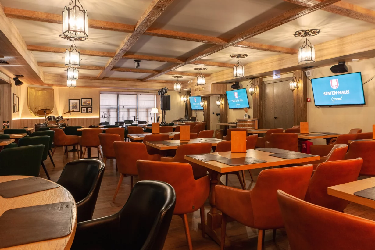 Основной зал 2 этаж Spaten Haus Grand