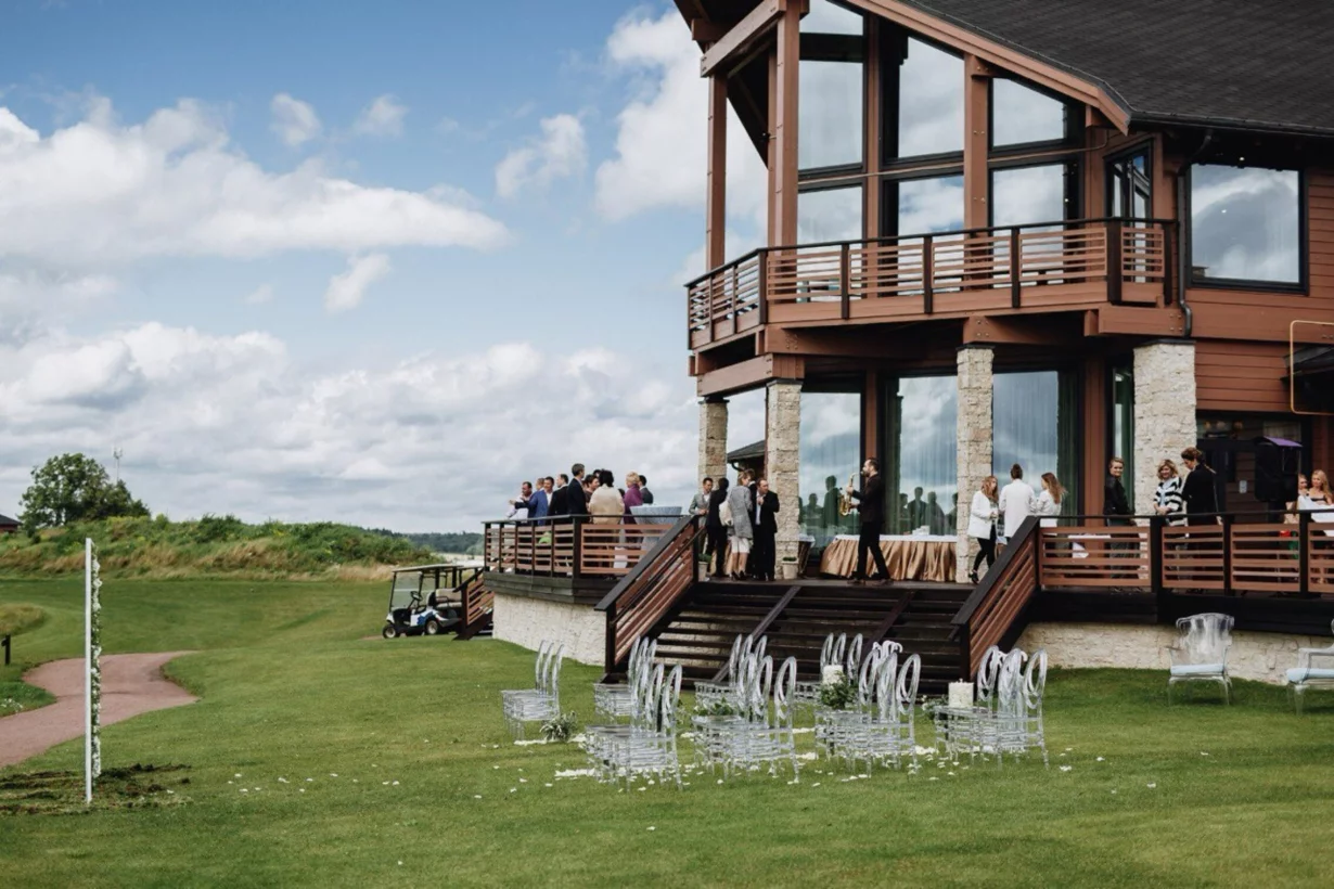 Интерьер/Экстерьер/Банкетная зона/Бар/Стол для двоих/Вход/Главный зал/Lounge зона ресторан Gorki Golf & Resort фото