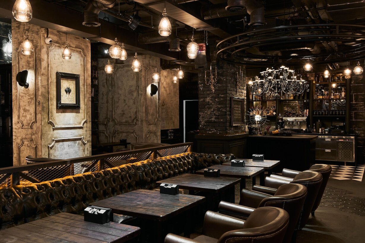 Tangiers Lounge Sinopskaya