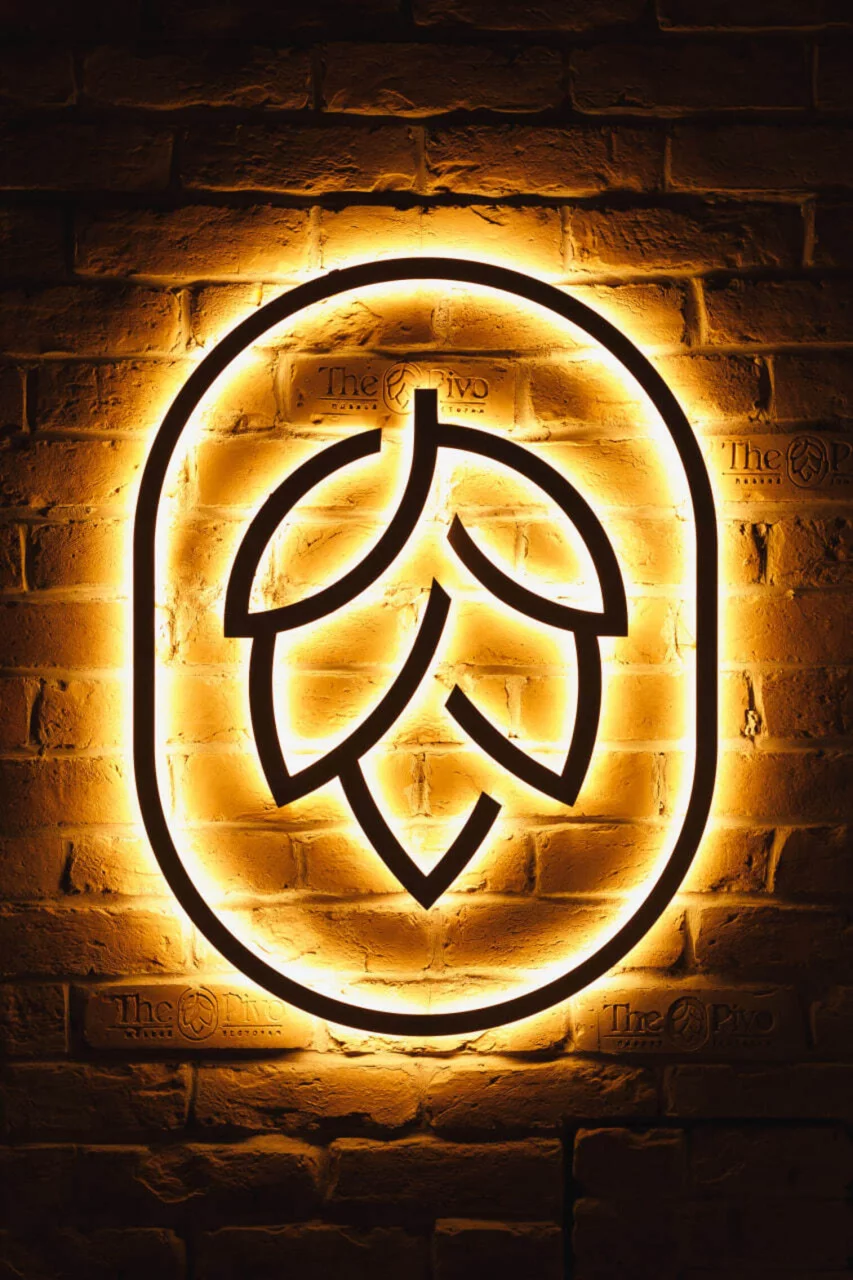 Интерьер/Экстерьер/Банкетная зона/Бар/Стол для двоих/Вход/Главный зал/Lounge зона ресторан The Pivo фото