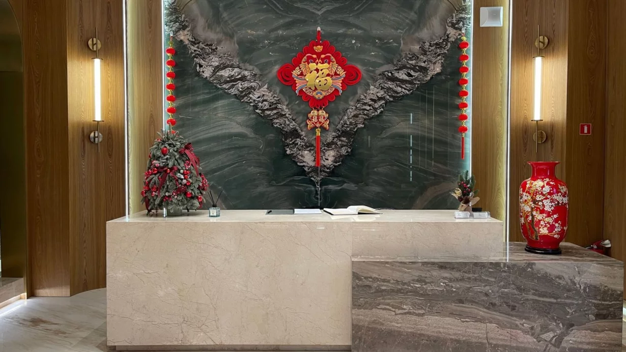 Интерьер/Экстерьер/Банкетная зона/Бар/Стол для двоих/Вход/Главный зал/Lounge зона ресторан Шанхай фото