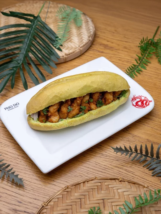 Интерьер/Экстерьер/Банкетная зона/Бар/Стол для двоих/Вход/Главный зал/Lounge зона корнер Pho do фото