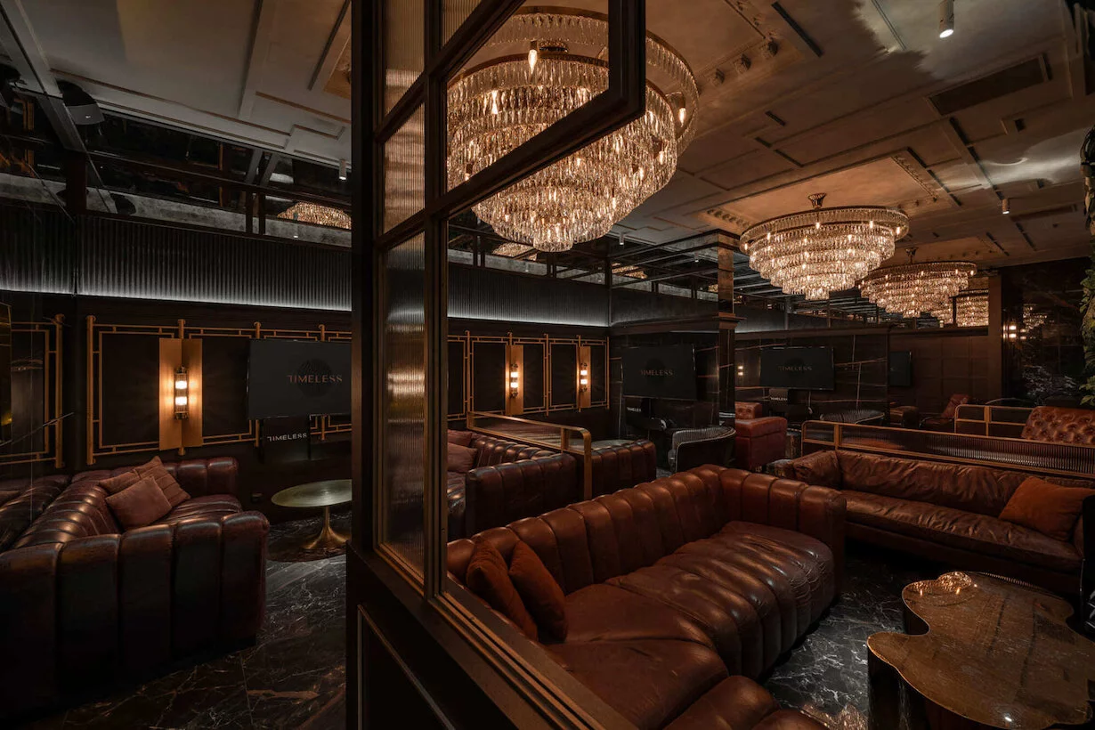 Интерьер/Экстерьер/Банкетная зона/Бар/Стол для двоих/Вход/Главный зал/Lounge зона кальянная Timeless Новый Арбат фото