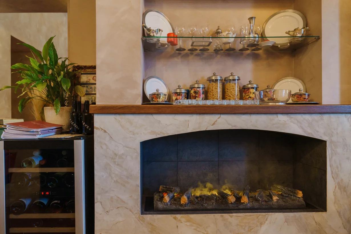 Интерьер/Экстерьер/Банкетная зона/Бар/Стол для двоих/Вход/Главный зал/Lounge зона ресторан Sapori di Italia фото