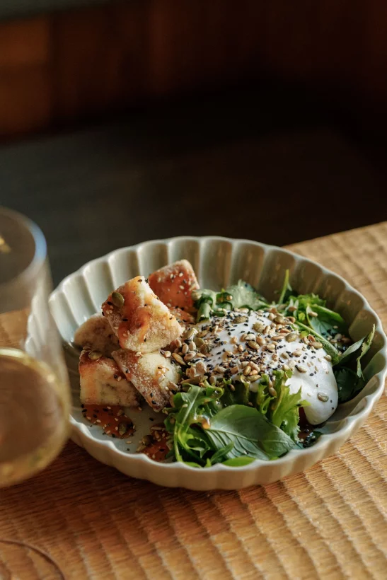 Интерьер/Экстерьер/Банкетная зона/Бар/Стол для двоих/Вход/Главный зал/Lounge зона ресторан Ro фото