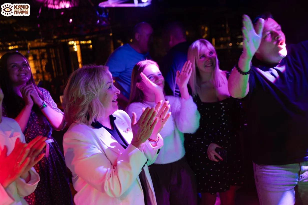 Интерьер/Экстерьер/Банкетная зона/Бар/Стол для двоих/Вход/Главный зал/Lounge зона ресторан Хачо и Пури фото