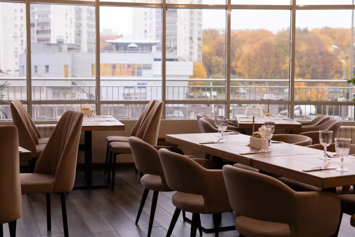 Зал Родной Ленинские пенаты