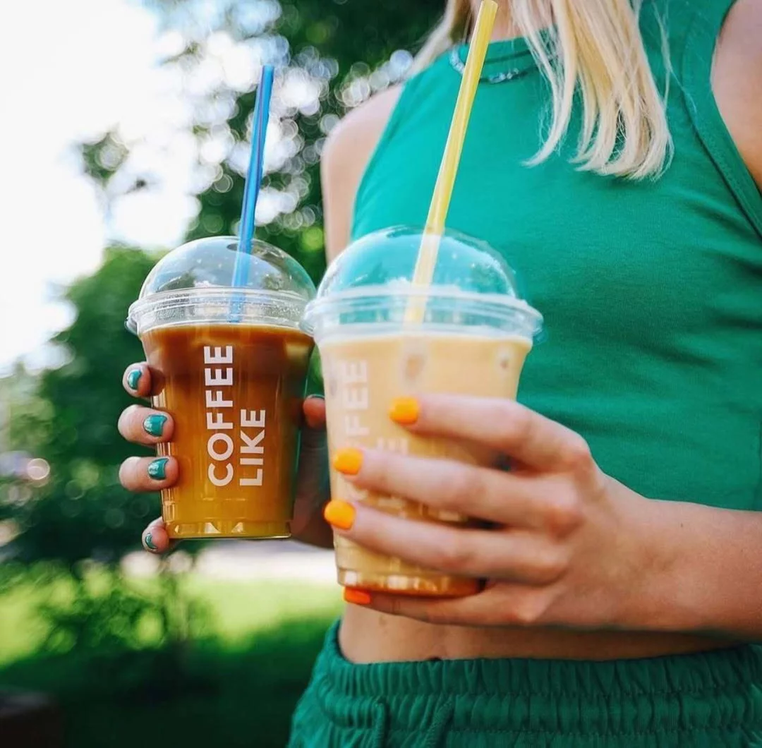 Интерьер/Экстерьер/Банкетная зона/Бар/Стол для двоих/Вход/Главный зал/Lounge зона кофейня Coffee Like фото