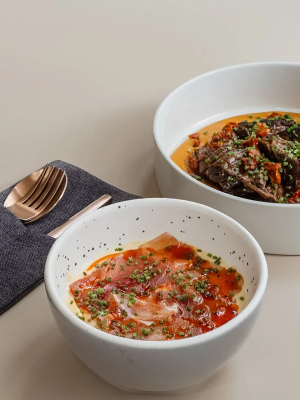 Интерьер/Экстерьер/Банкетная зона/Бар/Стол для двоих/Вход/Главный зал/Lounge зона ресторан Берег желаний фото