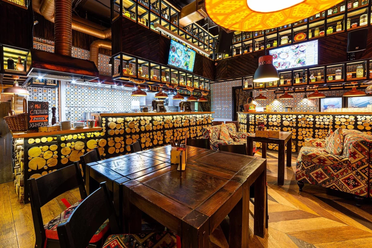 Интерьер/Экстерьер/Банкетная зона/Бар/Стол для двоих/Вход/Главный зал/Lounge зона ресторан ПхалиХинкали фото