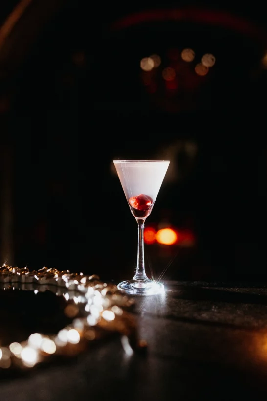 Интерьер/Экстерьер/Банкетная зона/Бар/Стол для двоих/Вход/Главный зал/Lounge зона бар Mendeleev Bar & Music фото