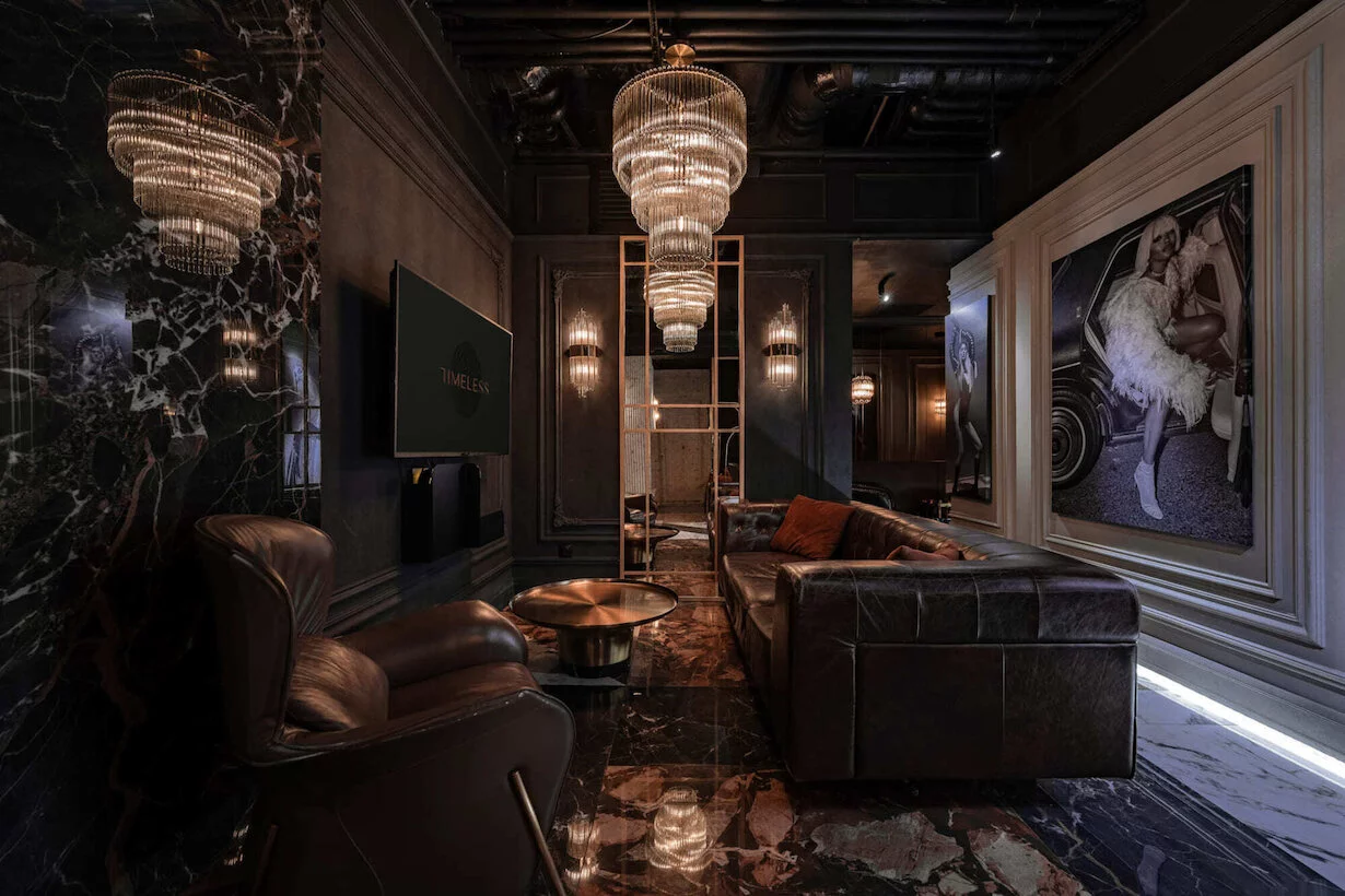 Интерьер/Экстерьер/Банкетная зона/Бар/Стол для двоих/Вход/Главный зал/Lounge зона кальянная Timeless Новый Арбат фото