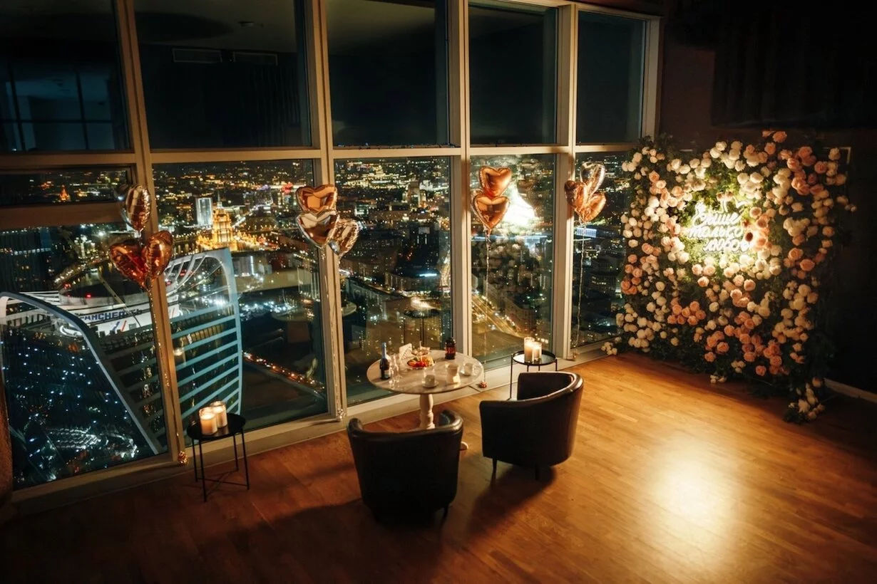 Комната SKY PREMIER, 67 этаж Romantic Room