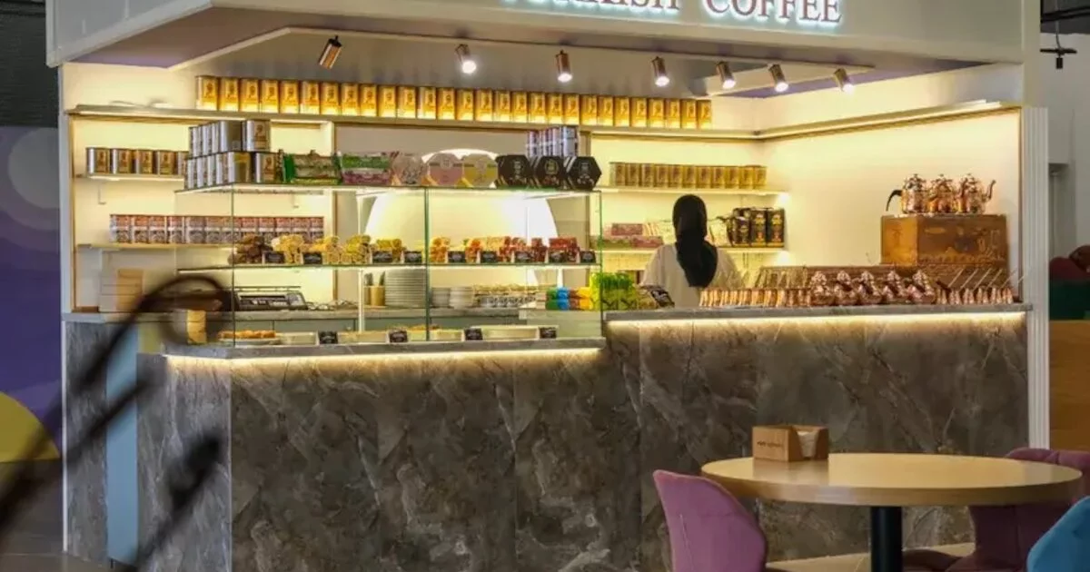 Корнер «Reina Turkish Coffee» / «Рэйна туркиш кофе», Москва ...