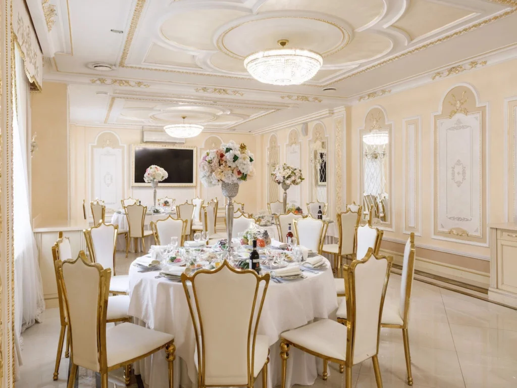 Интерьер/Экстерьер/Банкетная зона/Бар/Стол для двоих/Вход/Главный зал/Lounge зона ресторанный комплекс Парадайз фото