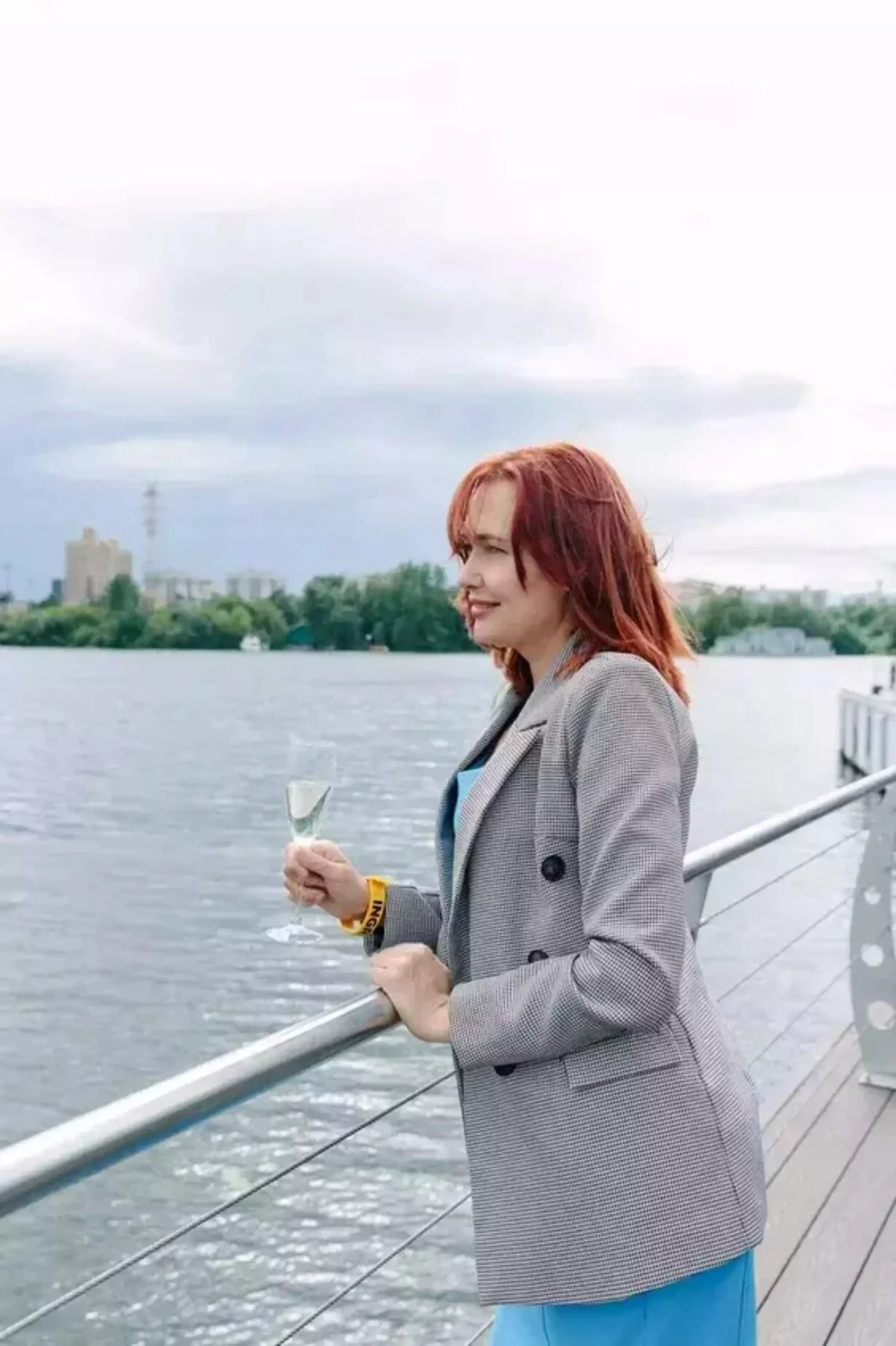 Интерьер/Экстерьер/Банкетная зона/Бар/Стол для двоих/Вход/Главный зал/Lounge зона банкетный зал Mooring фото