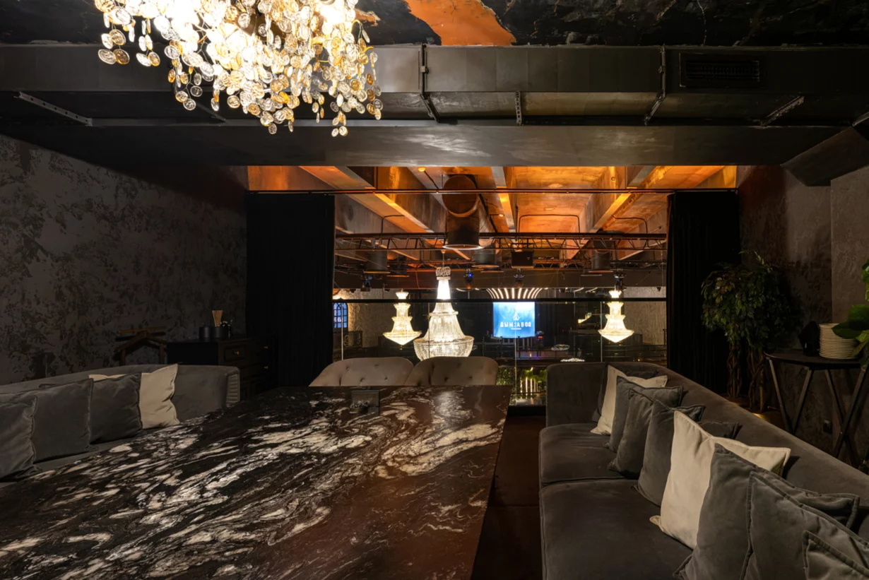 Интерьер/Экстерьер/Банкетная зона/Бар/Стол для двоих/Вход/Главный зал/Lounge зона ресторан Дымзавод Хамовники фото