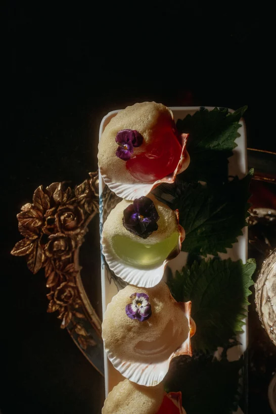 Интерьер/Экстерьер/Банкетная зона/Бар/Стол для двоих/Вход/Главный зал/Lounge зона бар Mendeleev Bar & Music фото