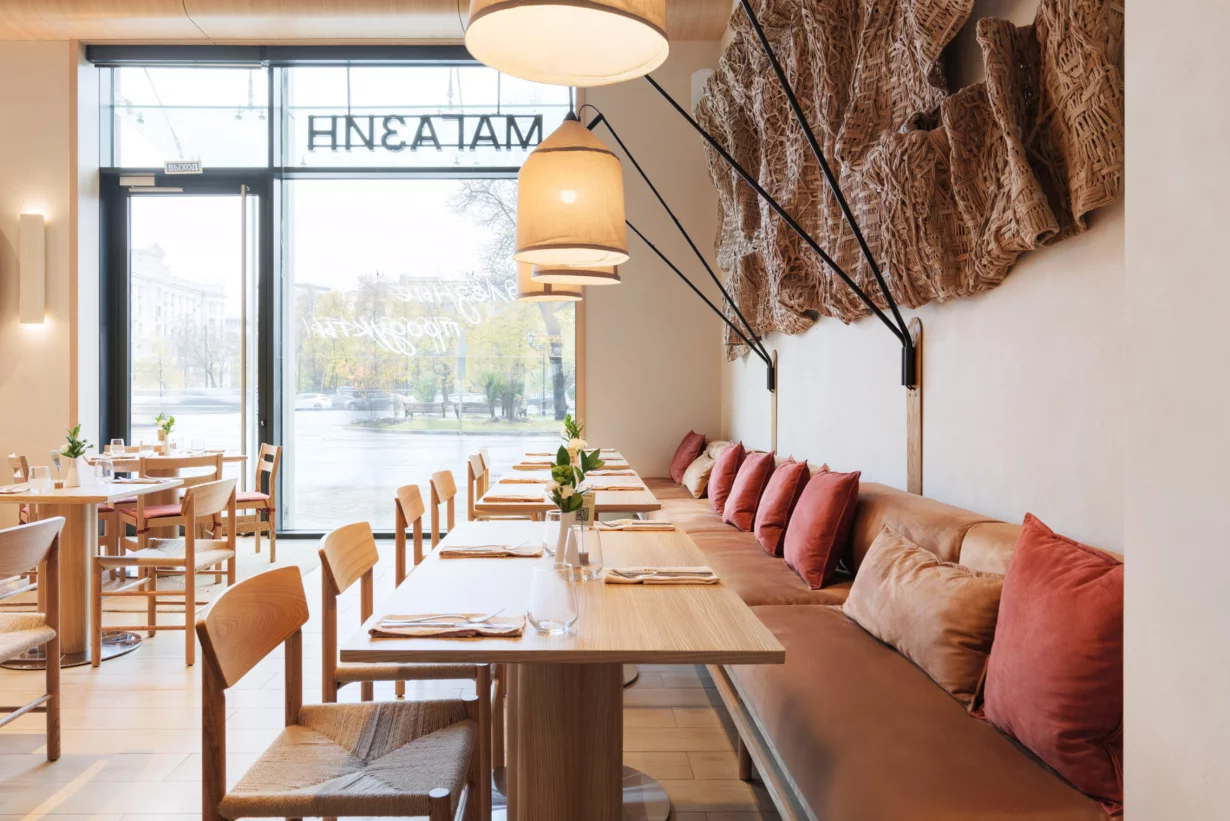 Интерьер/Экстерьер/Банкетная зона/Бар/Стол для двоих/Вход/Главный зал/Lounge зона ресторан «М2 Органик клуб» Слава фото