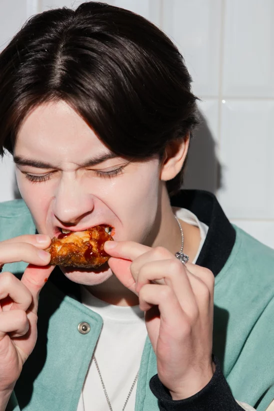 Интерьер/Экстерьер/Банкетная зона/Бар/Стол для двоих/Вход/Главный зал/Lounge зона бар Groodki фото