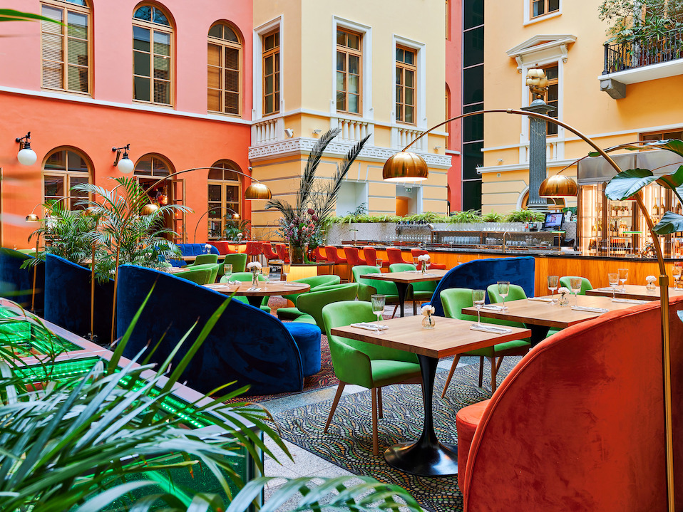 Элис гарден ресторан спб. Элис гарден на невском. Alice garden ресторан спб невский. Марчеллис ресторан спб. Грин гарден балашов кафе.