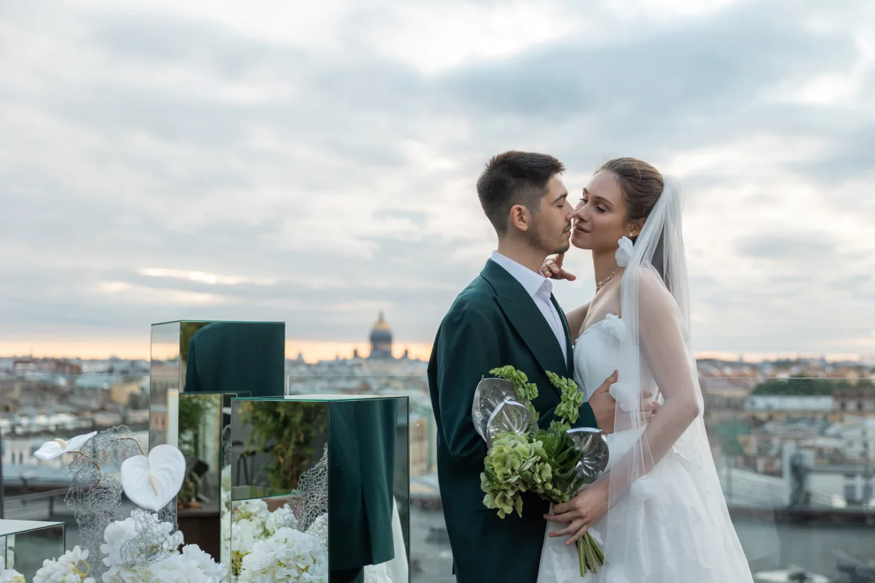 Интерьер/Экстерьер/Банкетная зона/Бар/Стол для двоих/Вход/Главный зал/Lounge зона лофт Sky Terrasse фото