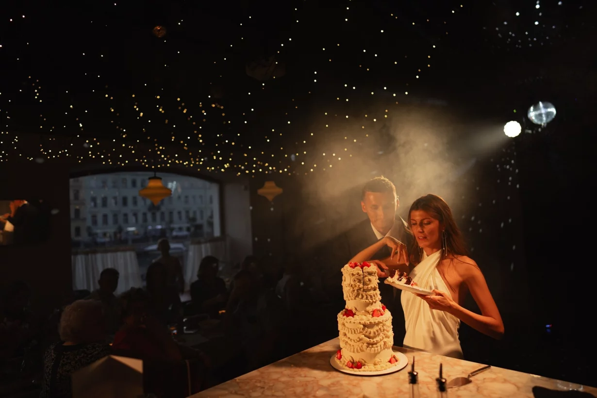 Интерьер/Экстерьер/Банкетная зона/Бар/Стол для двоих/Вход/Главный зал/Lounge зона банкетный зал Сезоны на Фонтанке фото