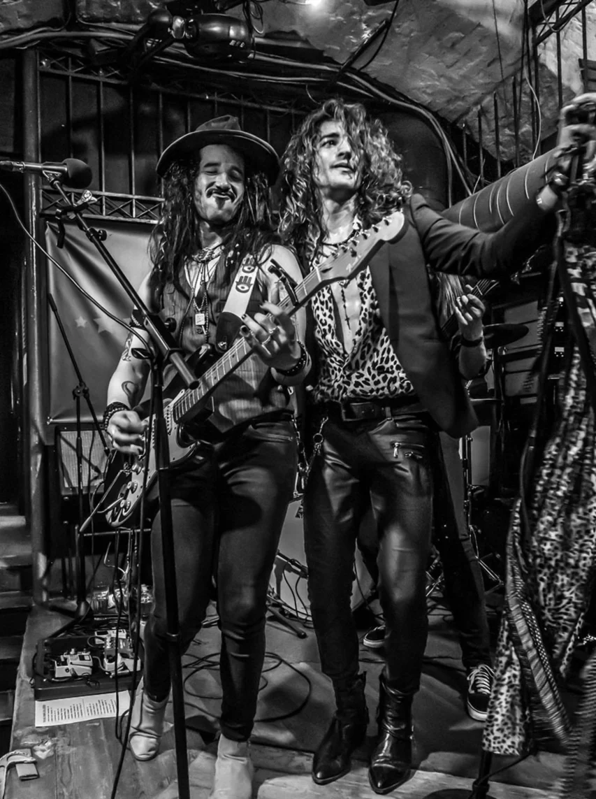 Интерьер/Экстерьер/Банкетная зона/Бар/Стол для двоих/Вход/Главный зал/Lounge зона ресторан Милк фото