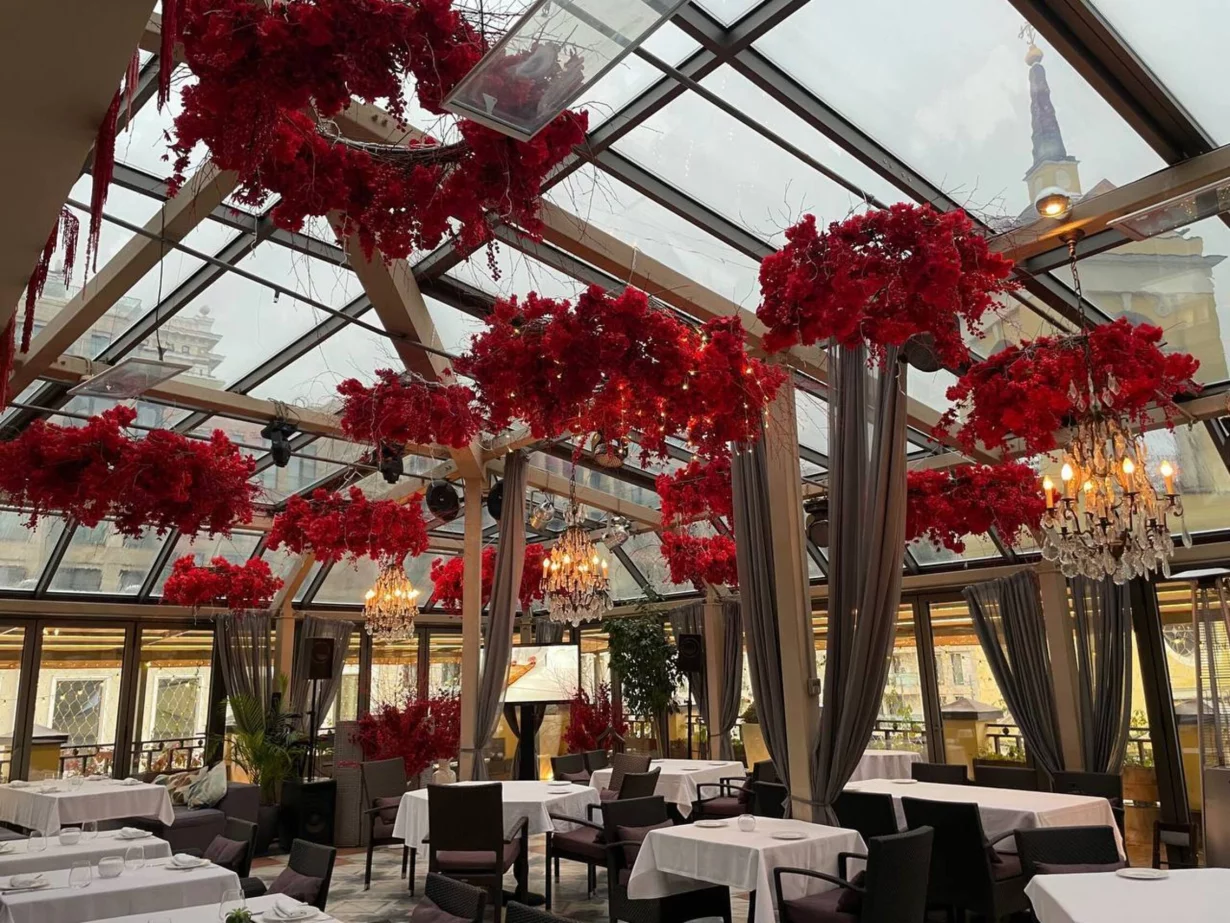 Интерьер/Экстерьер/Банкетная зона/Бар/Стол для двоих/Вход/Главный зал/Lounge зона ресторан Бабель фото