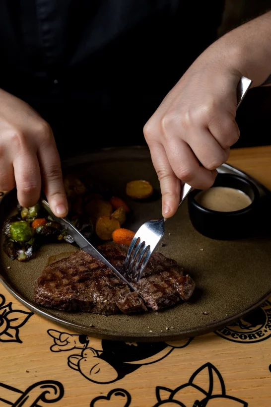 Интерьер/Экстерьер/Банкетная зона/Бар/Стол для двоих/Вход/Главный зал/Lounge зона пиццерия Pizz'n'roll фото