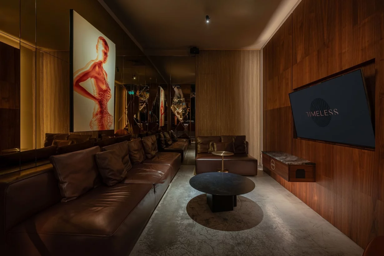 Интерьер/Экстерьер/Банкетная зона/Бар/Стол для двоих/Вход/Главный зал/Lounge зона лаунж Timeless Якиманка фото
