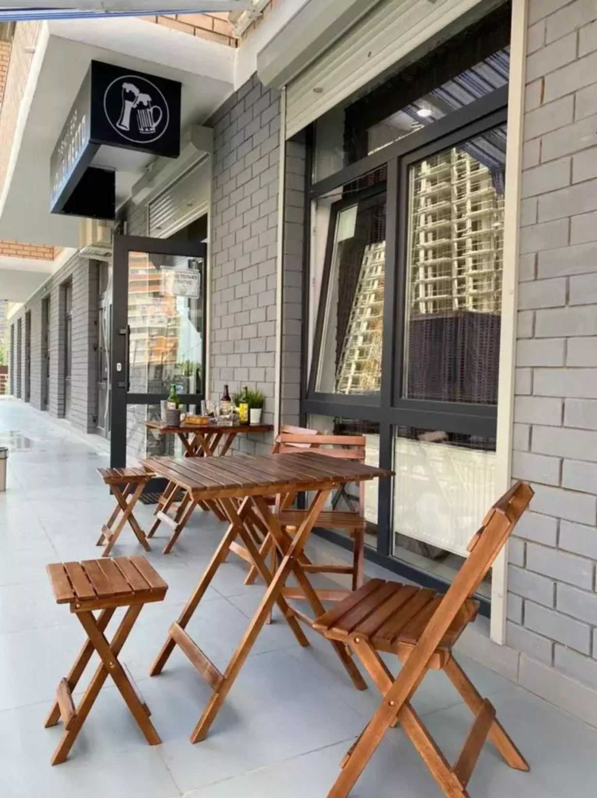 Интерьер/Экстерьер/Банкетная зона/Бар/Стол для двоих/Вход/Главный зал/Lounge зона бар Наше место фото