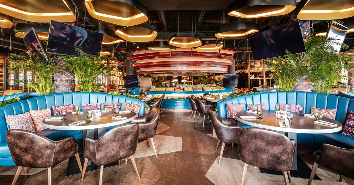 Mast ahmoq jinsiy aloqa Clitoria ternatea barglari sargayadi