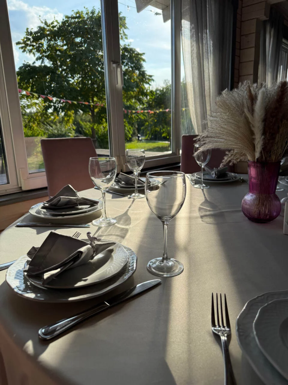 Интерьер/Экстерьер/Банкетная зона/Бар/Стол для двоих/Вход/Главный зал/Lounge зона ресторан Николо-поле фото