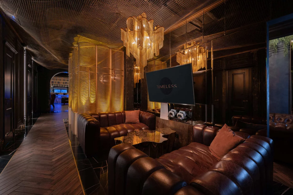 Интерьер/Экстерьер/Банкетная зона/Бар/Стол для двоих/Вход/Главный зал/Lounge зона кальянная Timeless Охотный Ряд фото