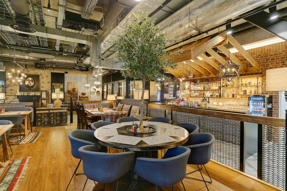 Основной зал Вкусновица