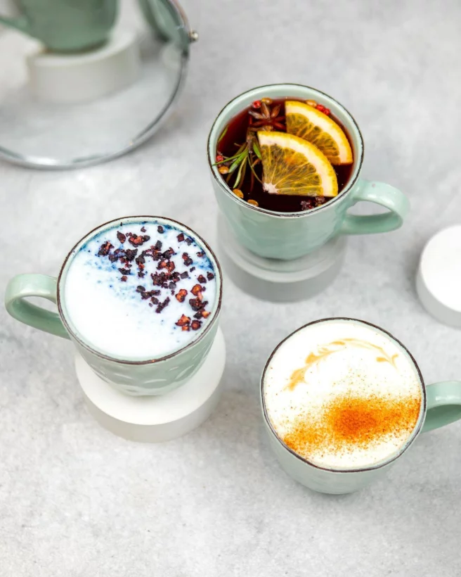 Интерьер/Экстерьер/Банкетная зона/Бар/Стол для двоих/Вход/Главный зал/Lounge зона кафе Karma фото