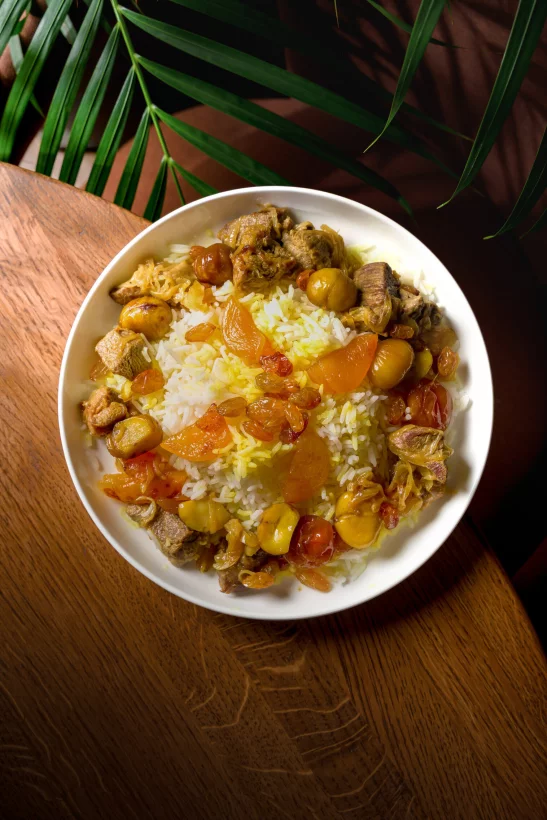 Интерьер/Экстерьер/Банкетная зона/Бар/Стол для двоих/Вход/Главный зал/Lounge зона ресторан Мейхана фото