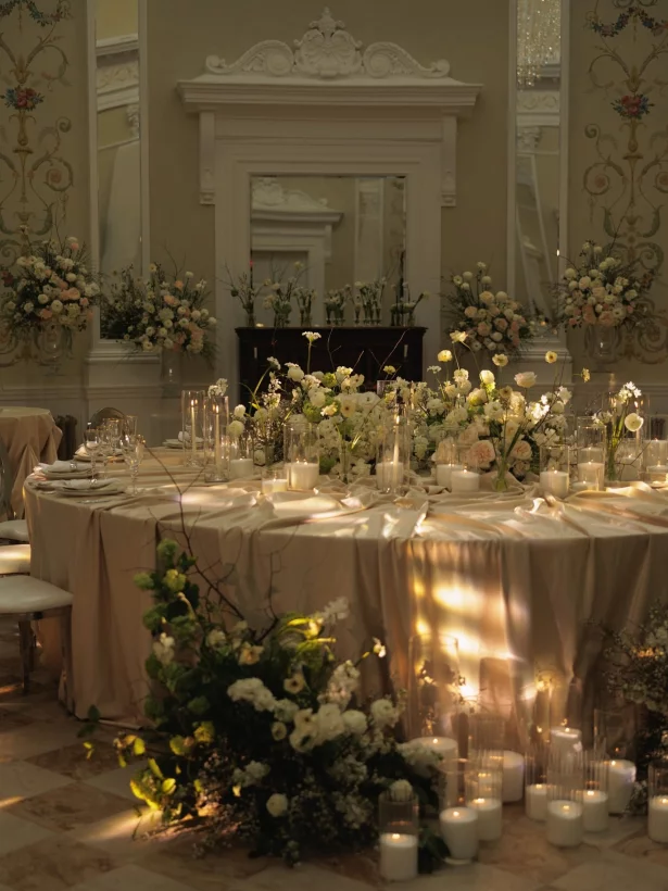 Интерьер/Экстерьер/Банкетная зона/Бар/Стол для двоих/Вход/Главный зал/Lounge зона ресторан Gourmet фото