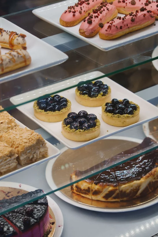 Интерьер/Экстерьер/Банкетная зона/Бар/Стол для двоих/Вход/Главный зал/Lounge зона ресторан Sapori di Italia фото