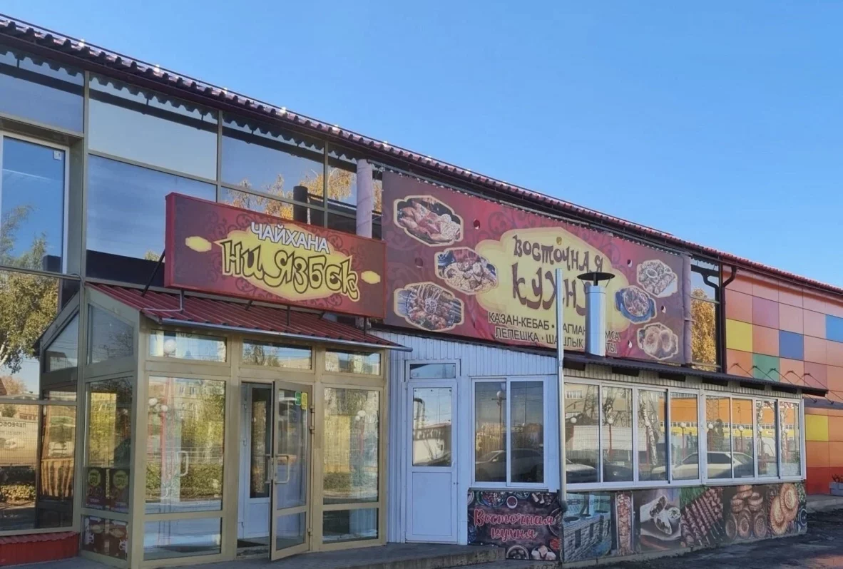 Интерьер/Экстерьер/Банкетная зона/Бар/Стол для двоих/Вход/Главный зал/Lounge зона ресторан Ниязбек фото