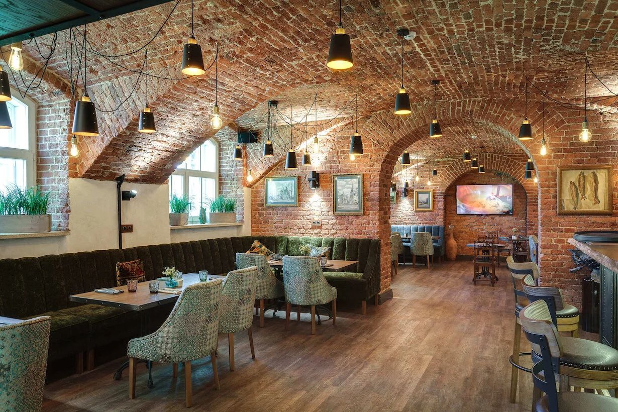 Интерьер/Экстерьер/Банкетная зона/Бар/Стол для двоих/Вход/Главный зал/Lounge зона ресторан Кладовая фото