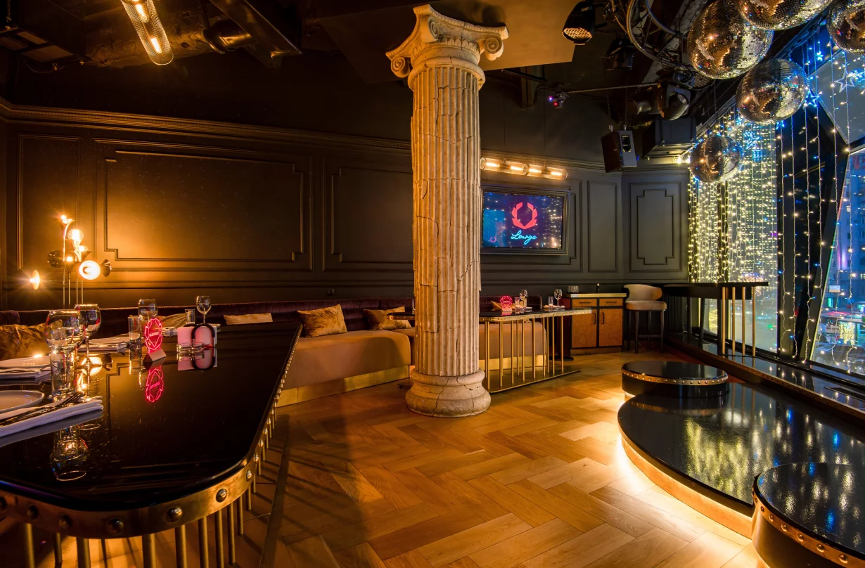 Интерьер/Экстерьер/Банкетная зона/Бар/Стол для двоих/Вход/Главный зал/Lounge зона ресторанный комплекс Olimpbet Lounge фото