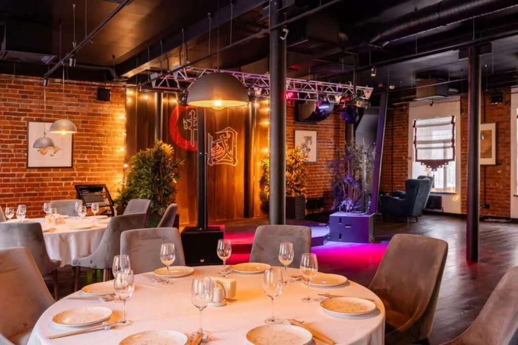 Зал 2 этаж China-Loft Чжун го