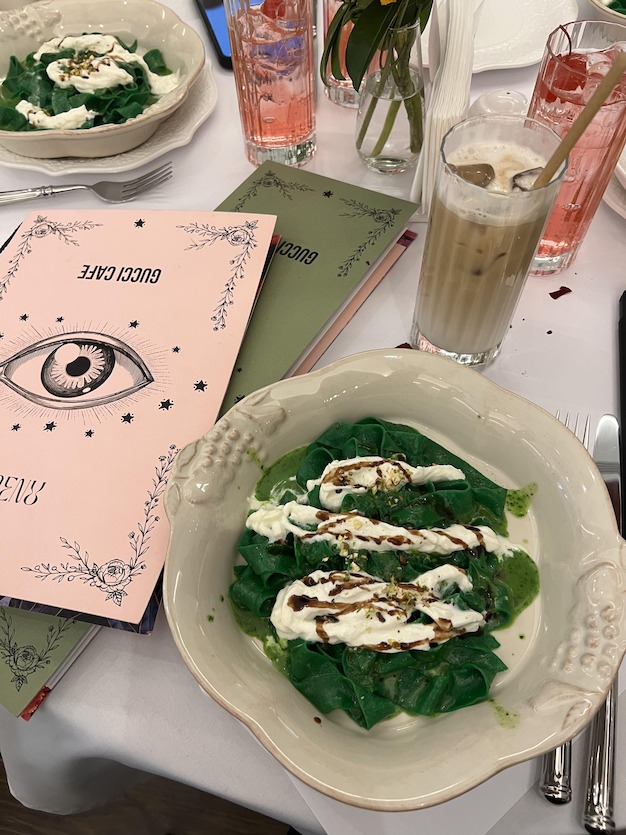 Ресторан «Efac Iccug» / «Гуччи кафе», Москва: цены, меню, адрес, фото ...