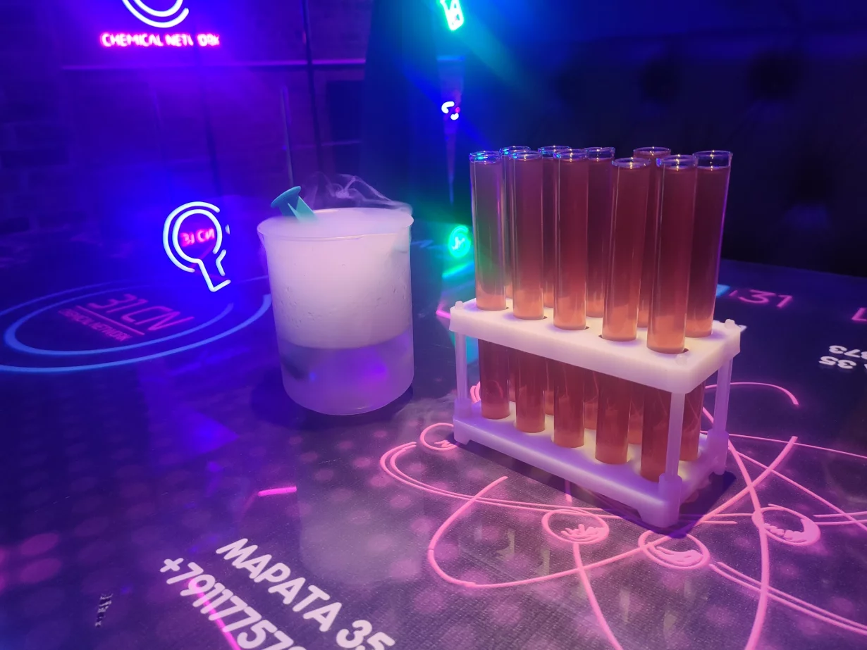 Neon Bar» / «Неон бар», Санкт-Петербург: бронирование, цены, меню, адрес,  фото, отзывы — Официальный сайт Restoclub